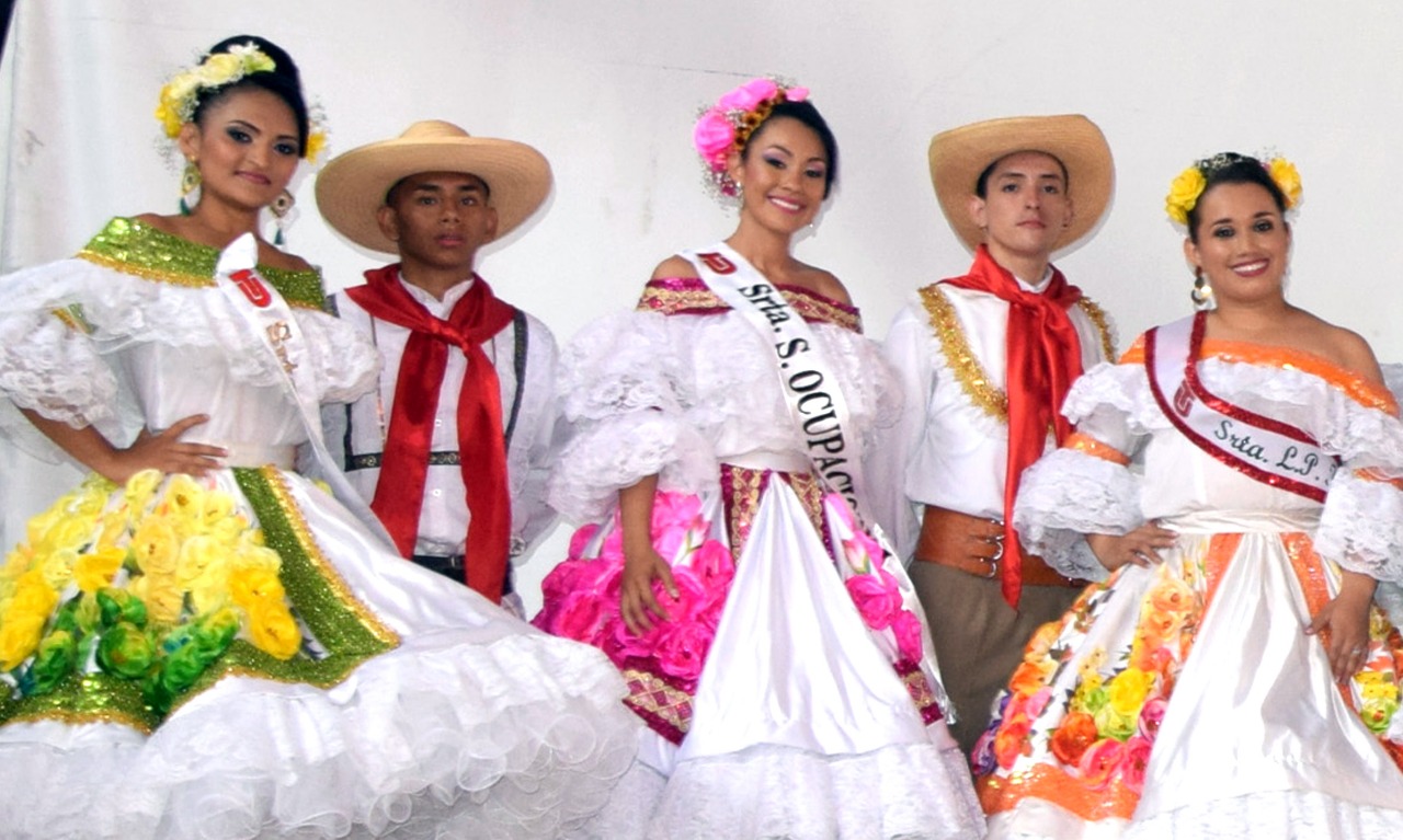 Candidatas de otras dependencias.